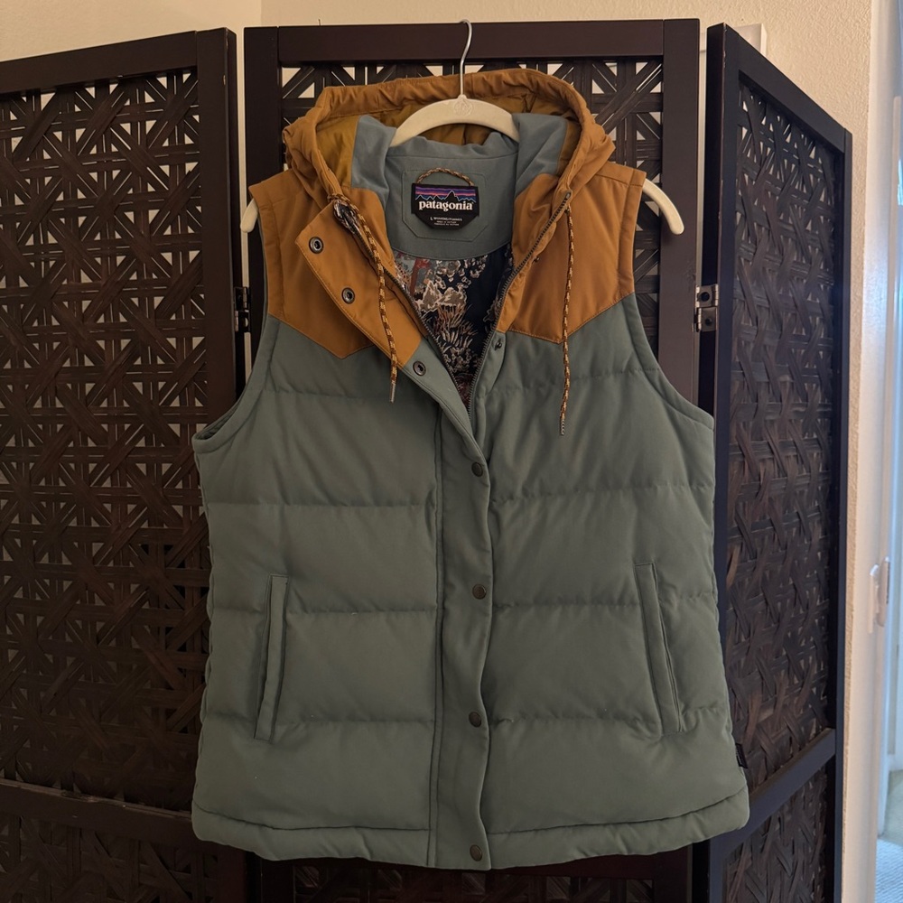 Patagonia Bivy Women’s Hooded Vest - Large